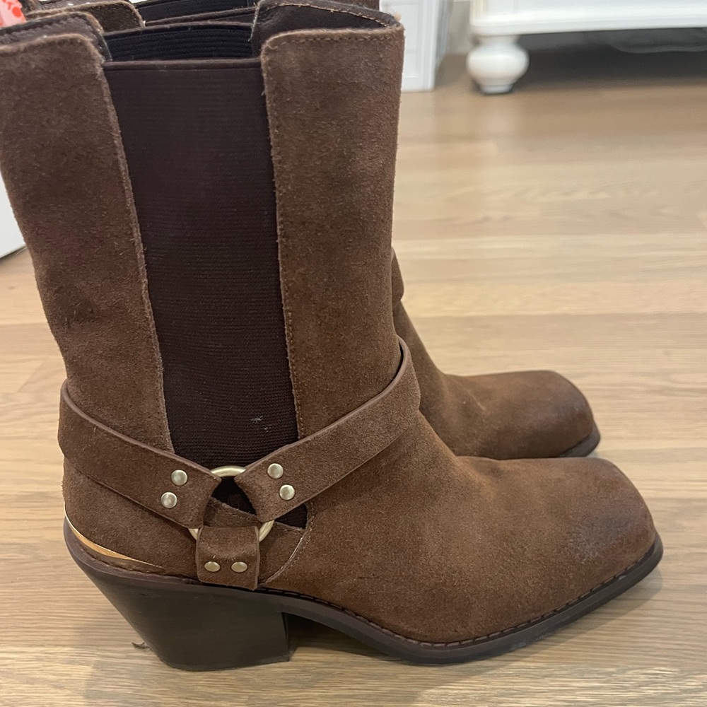 Urban Outfitters Lola Brown Suede Women's Boots